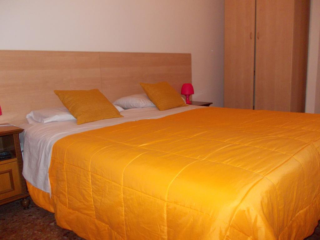 Travellers Lodge Bed & Rooms Treviso Oda fotoğraf